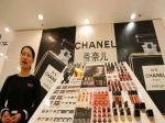 新加坡国际知名化妆品销售员